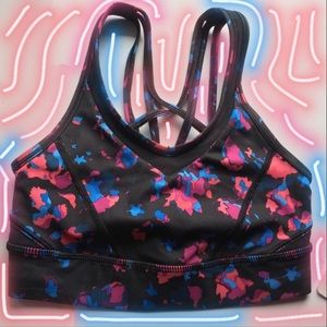 Lululemon NWT strap it like it’s hot bra